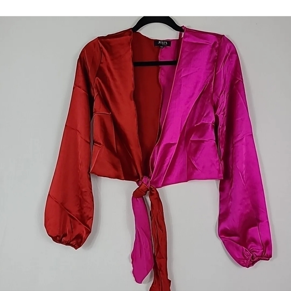 NEW JULIA by Love J Satin Red Pink Tie Front Crop Top Blouse Sz L